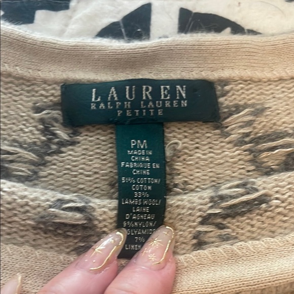 Geometric Patterned Sweater - Picture 2 of 4